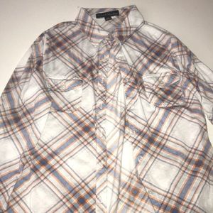 Plaid long sleeve shirt
